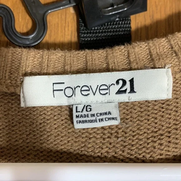 Black and brown stripped forever 21 sweater size L - Picture 2 of 3